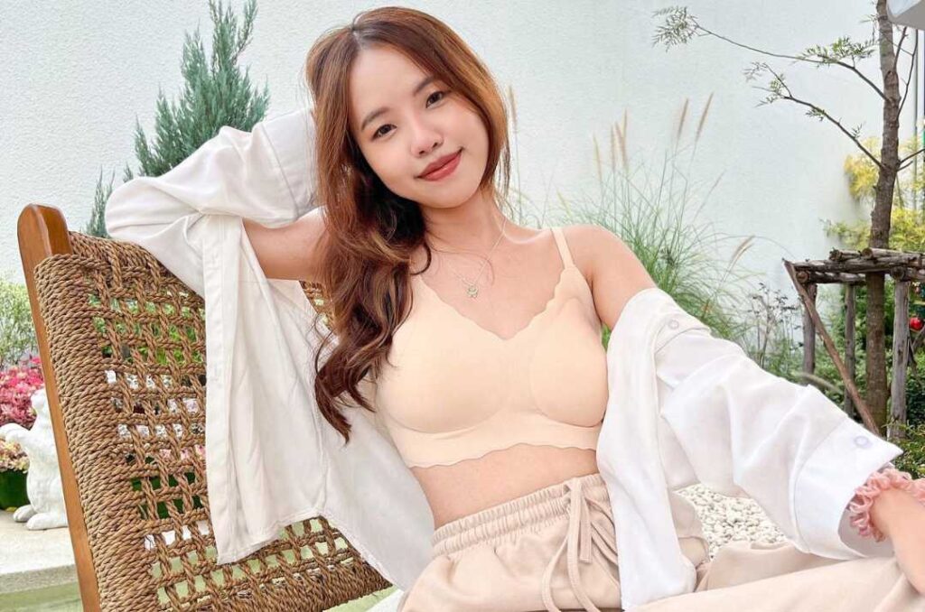 Cute Thai mail order bride