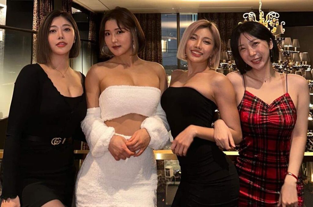 Beautiful Thai mail order brides