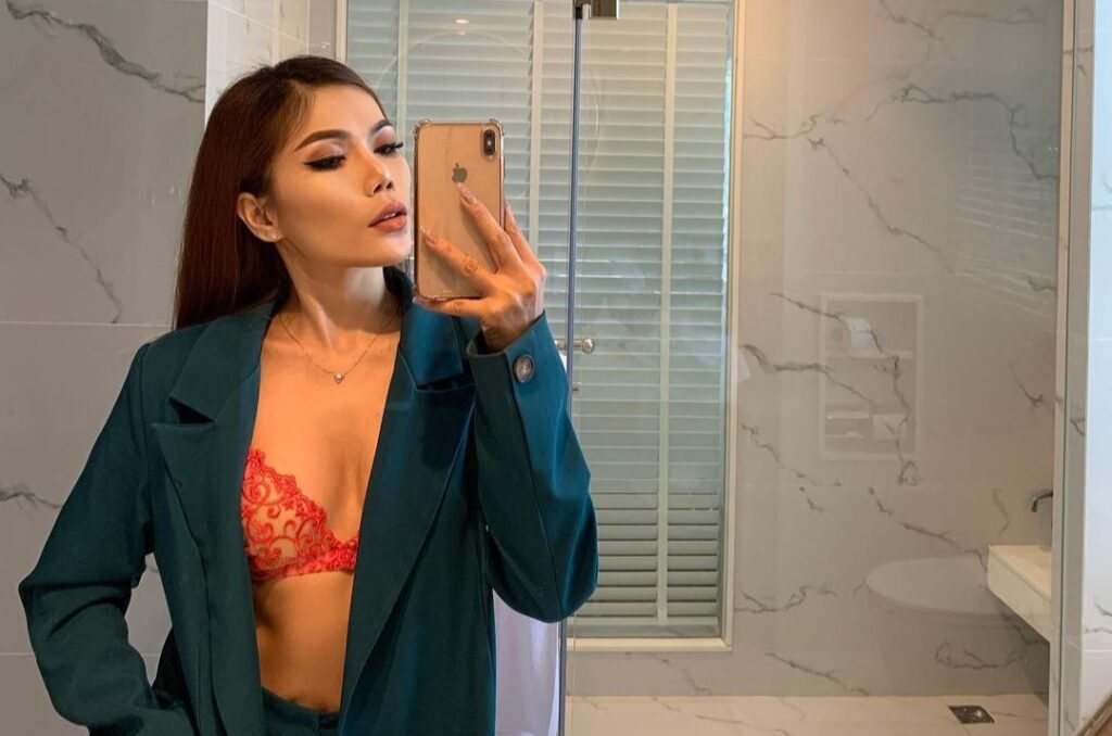 Sexy Thai woman for marriage