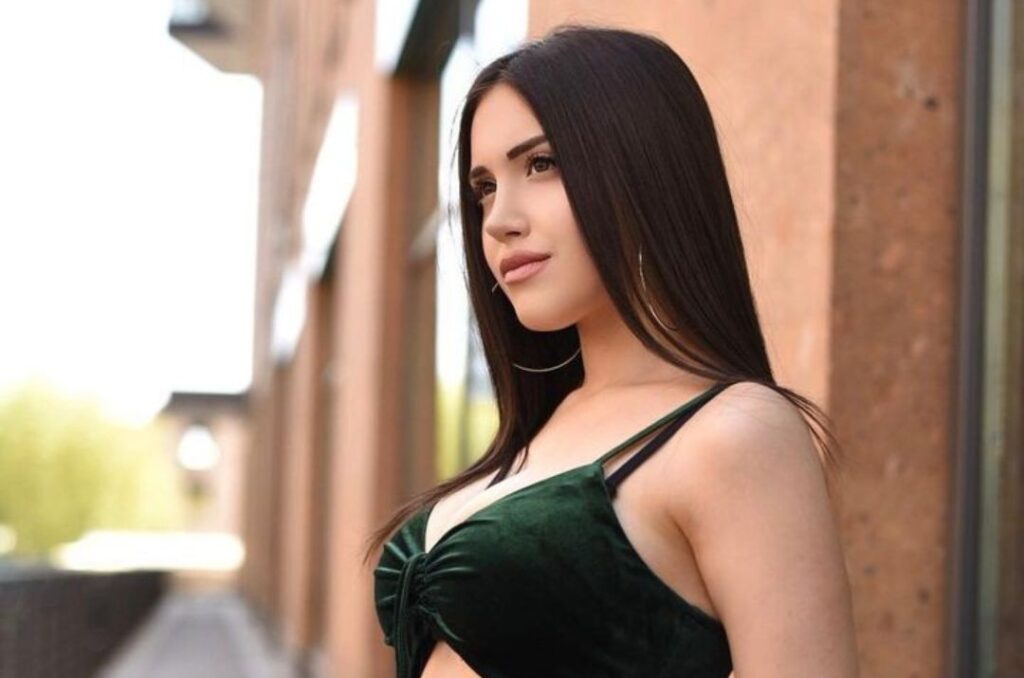 Iranian sexy girl