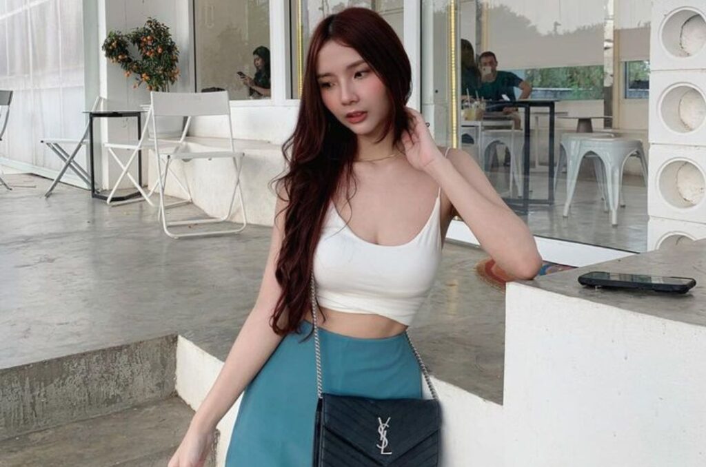 Japanese single girl