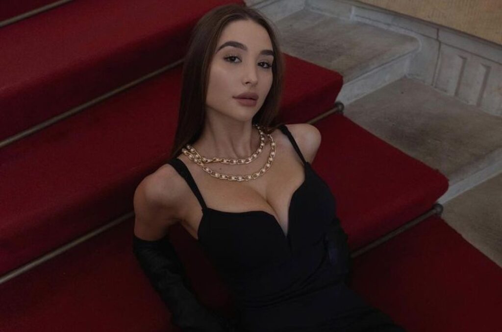 Sexy Uzbek bride