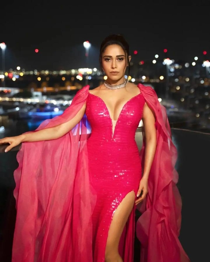 Divya, 31
